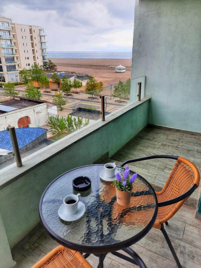 Riviera 3*